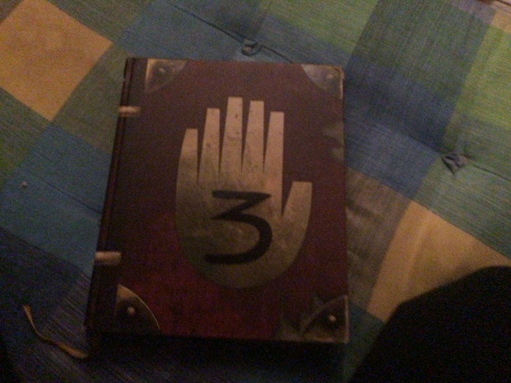 Гравити Фолз. Не раскрашивай эту книгу!