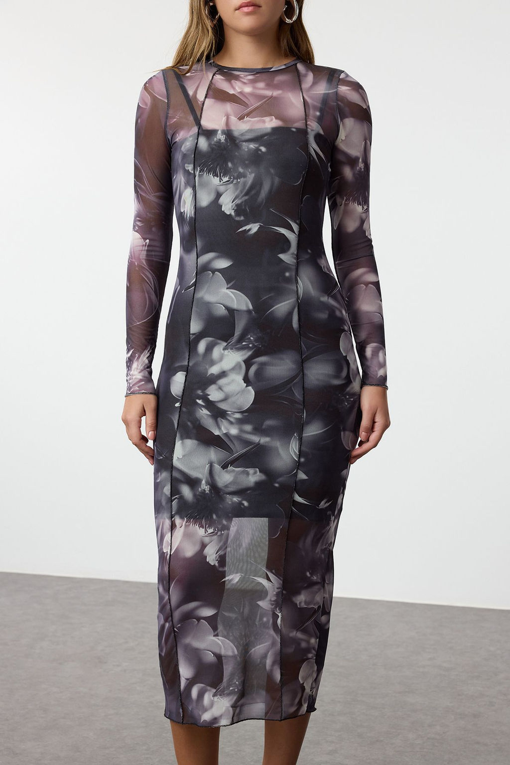 TRENDYOLMILLA Antrasit Tul Astarl? Vucuda Oturan Midi Orme Elbise TWOAW24EL00164  фото 12