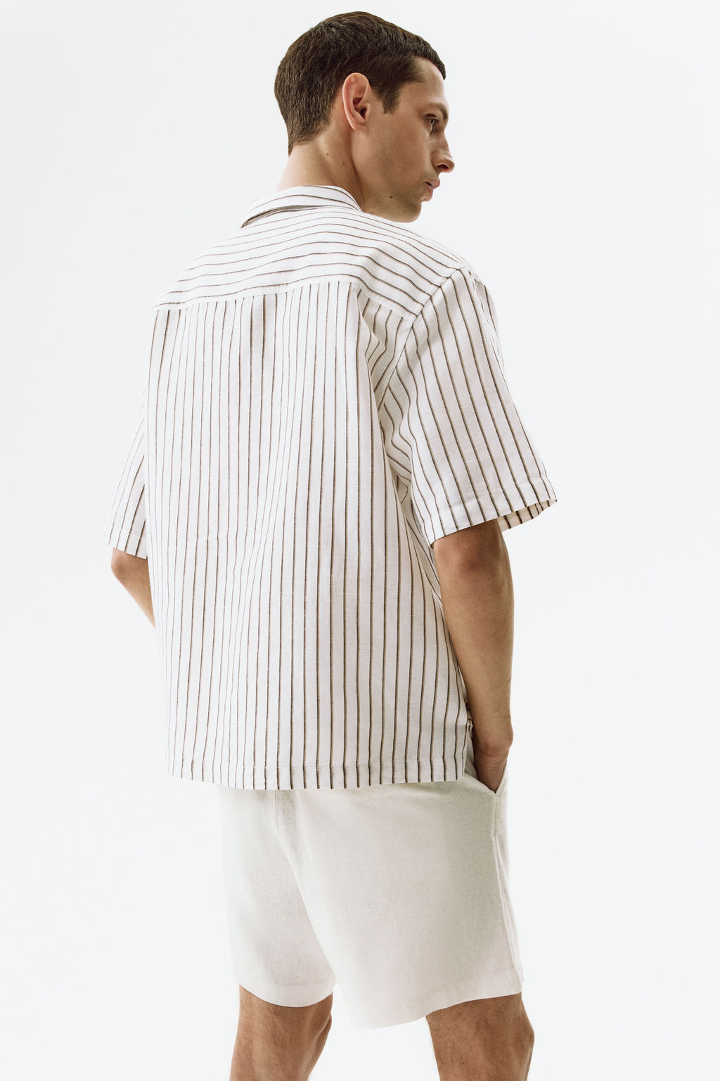 Pantal?n corto en mezcla de lino Relaxed Fit - H&m фото 11