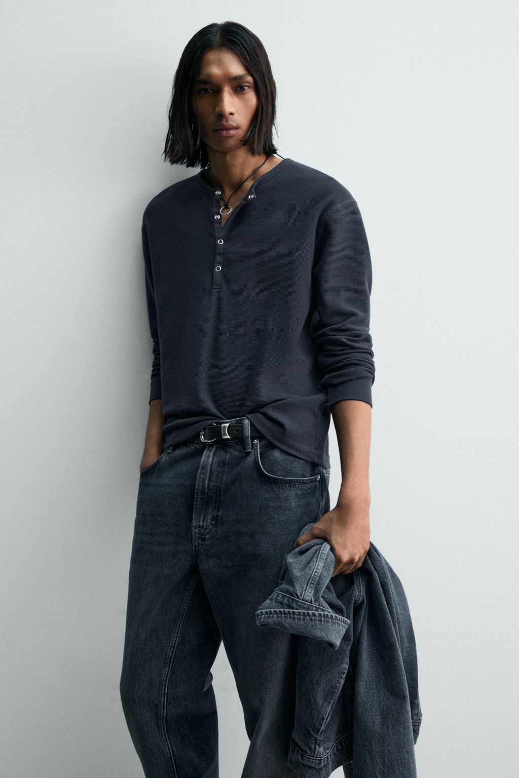 LIMITED EDITION WAFFLE-KNIT HENLEY T-SHIRT - Zara фото 6