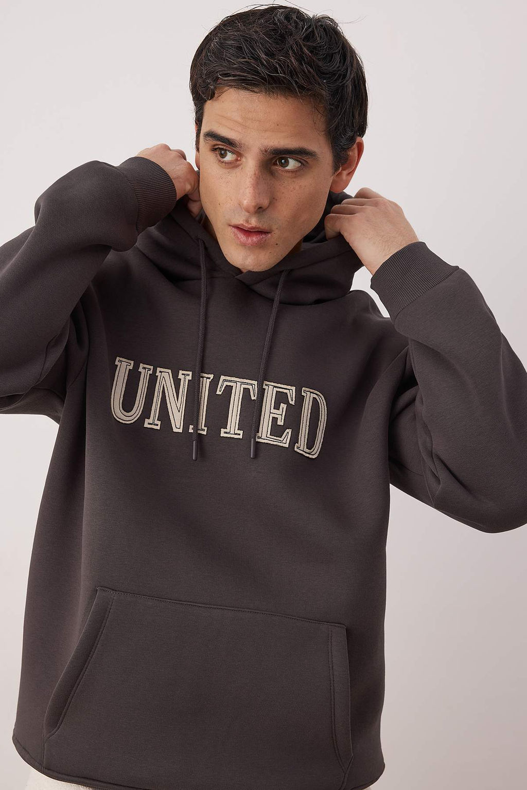 Lacivert Oversize/ Genis Kesim Aplike Nak?sl? Sweatshirt TMNAW26SW00056 - Trendyolmilla фото 14