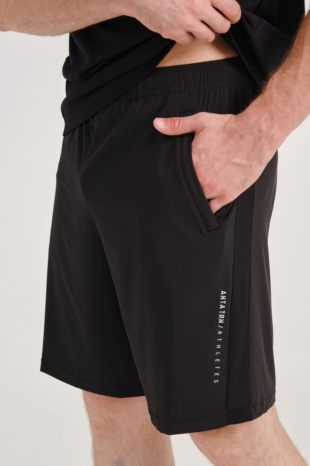 Шорты текстильные Черный