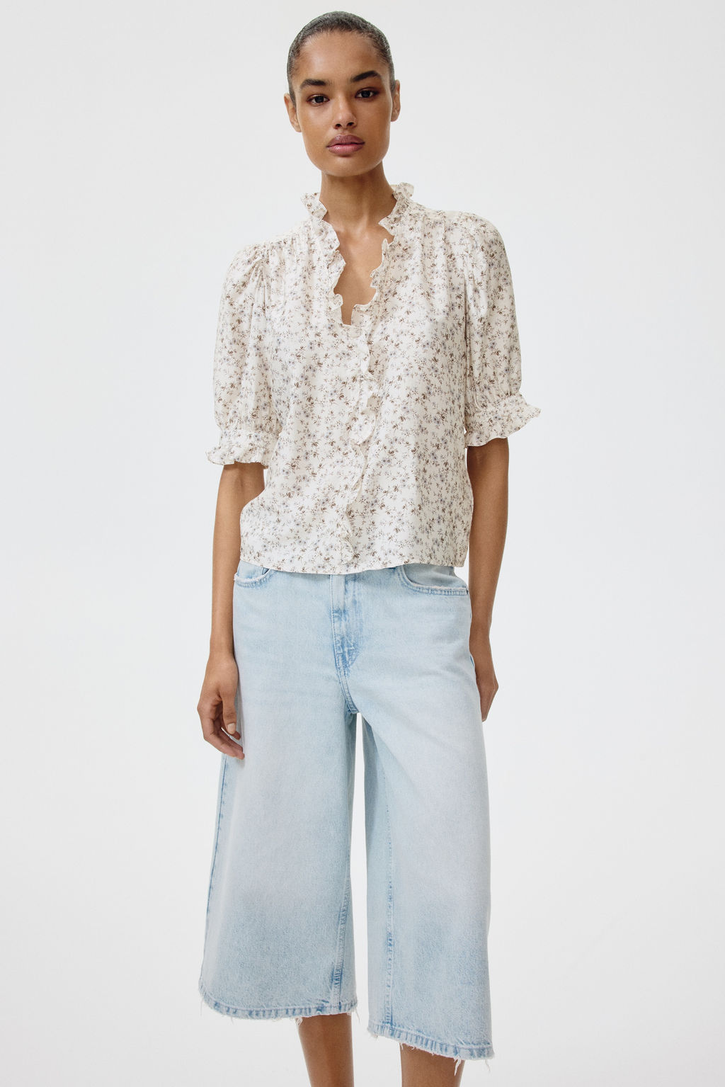Blusa de volantes con mangas abullonadas - H&m фото 4