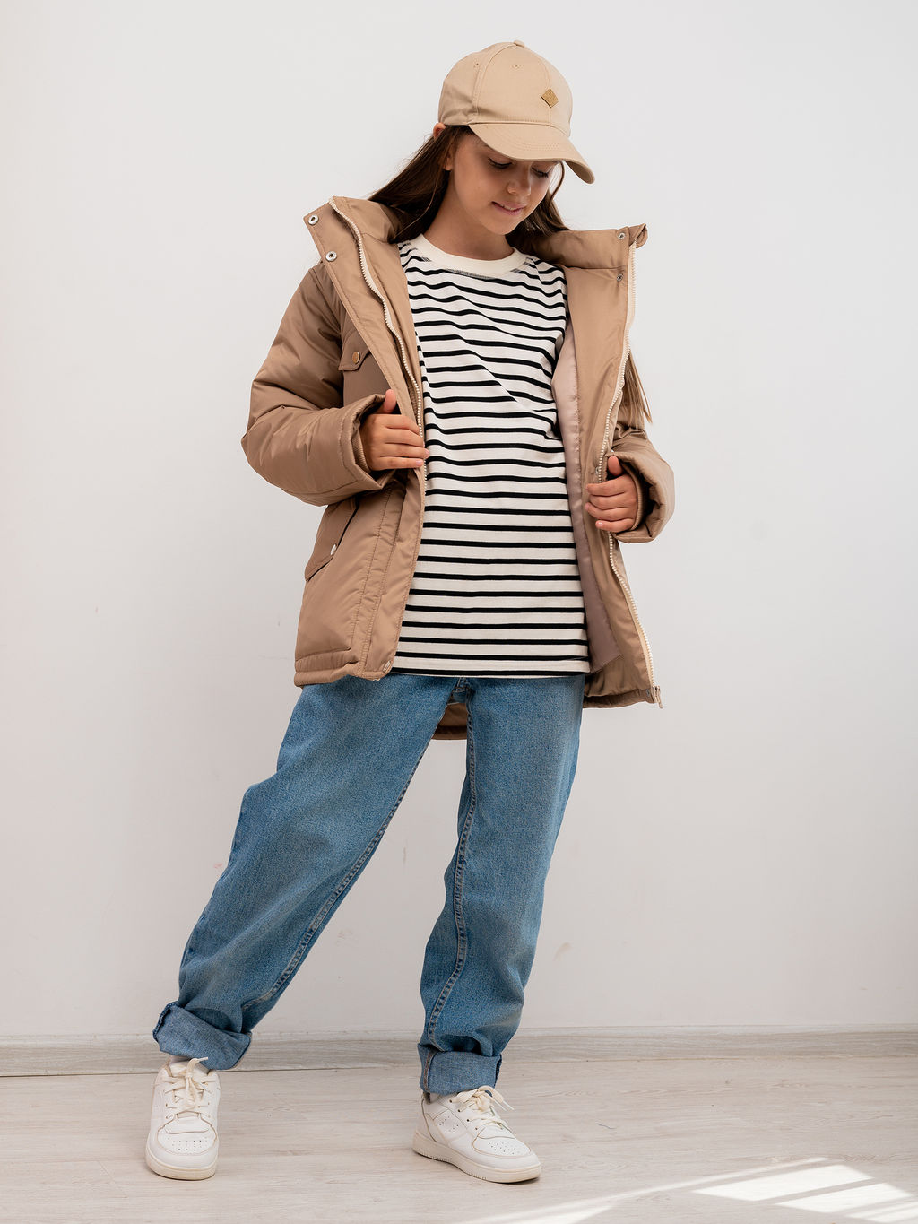 Парка зимняя "Южеал" для девочки бежевый