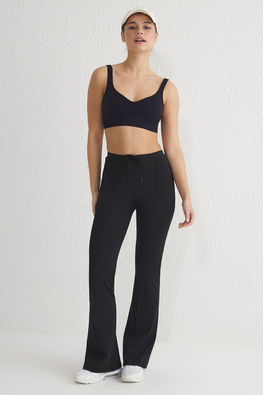Siyah Dalg?c/Scuba Kumas Baglama Detayl? Spor Orme Esofman Alt? THMSS25EA00003