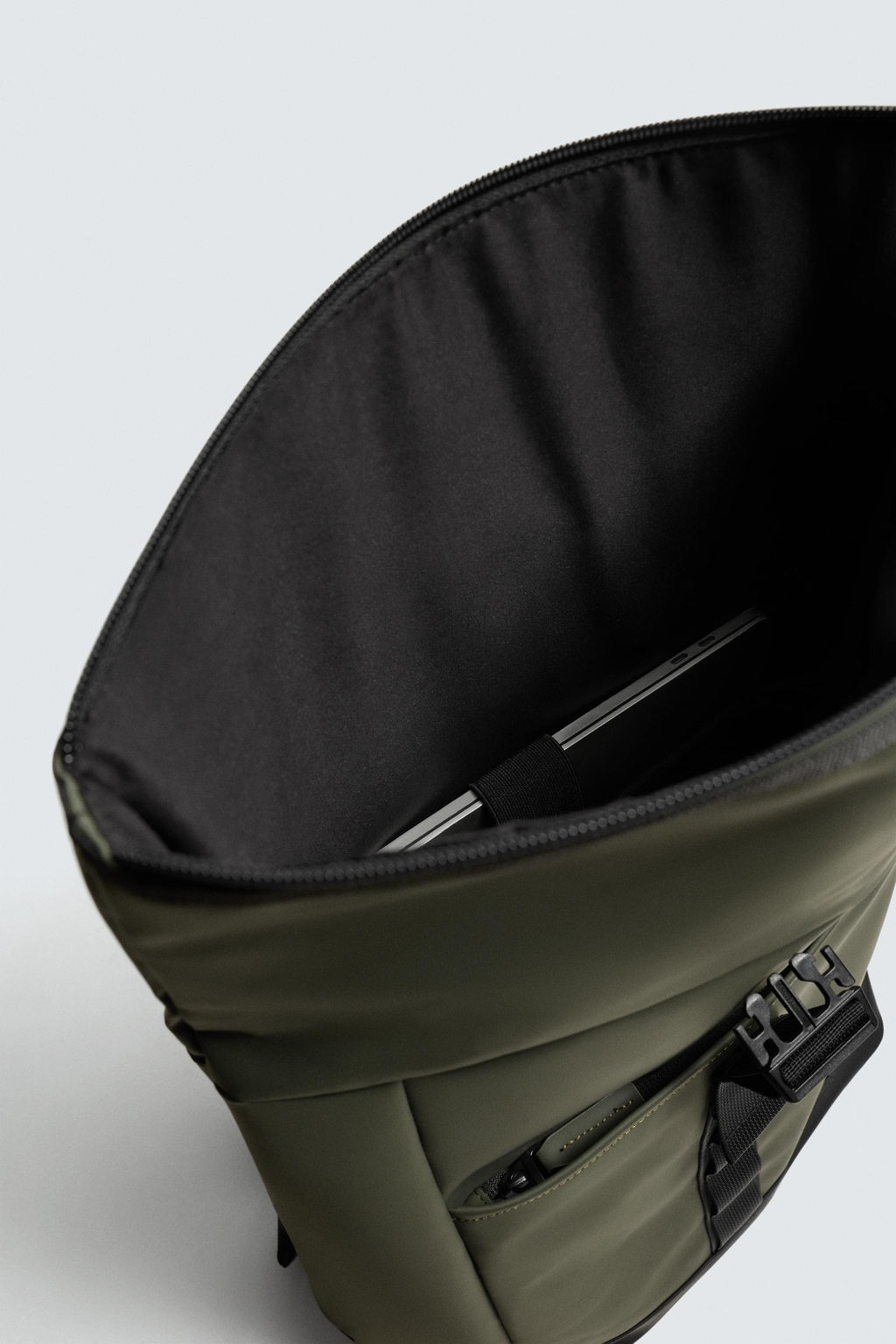 Рюкзак Zara Mochila Tecnica Engomada хаки