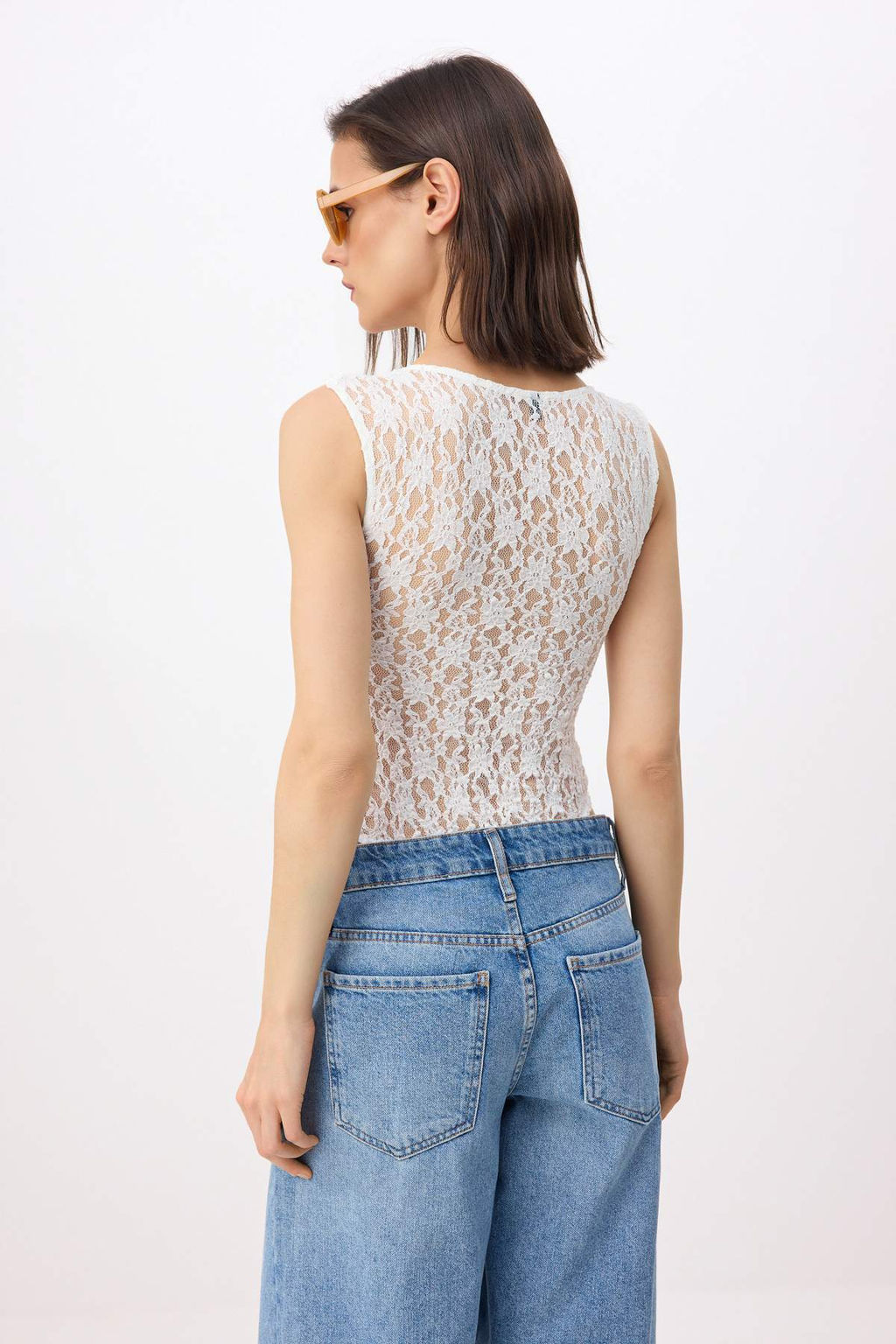 Ekru Vucuda Oturan V Yaka Kolsuz C?tc?tl? Dantel Orme Body TWOSS26BD00022 - Trendyolmilla фото 4