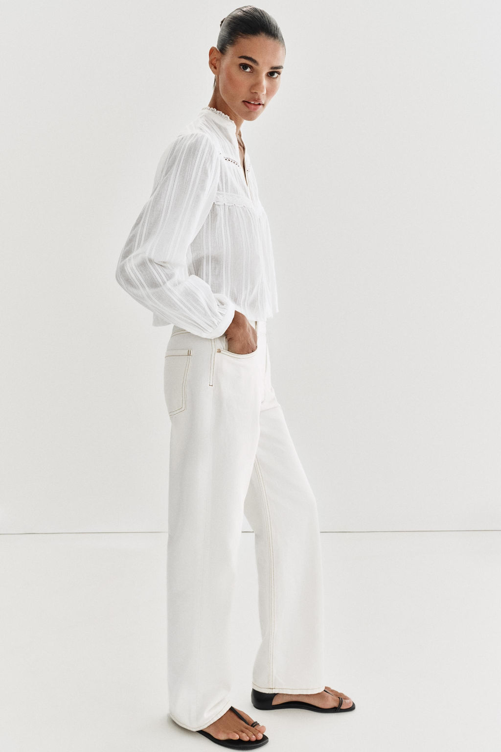 CAMISA CORTA PUNTILLA / Blanco roto - Zara фото 7