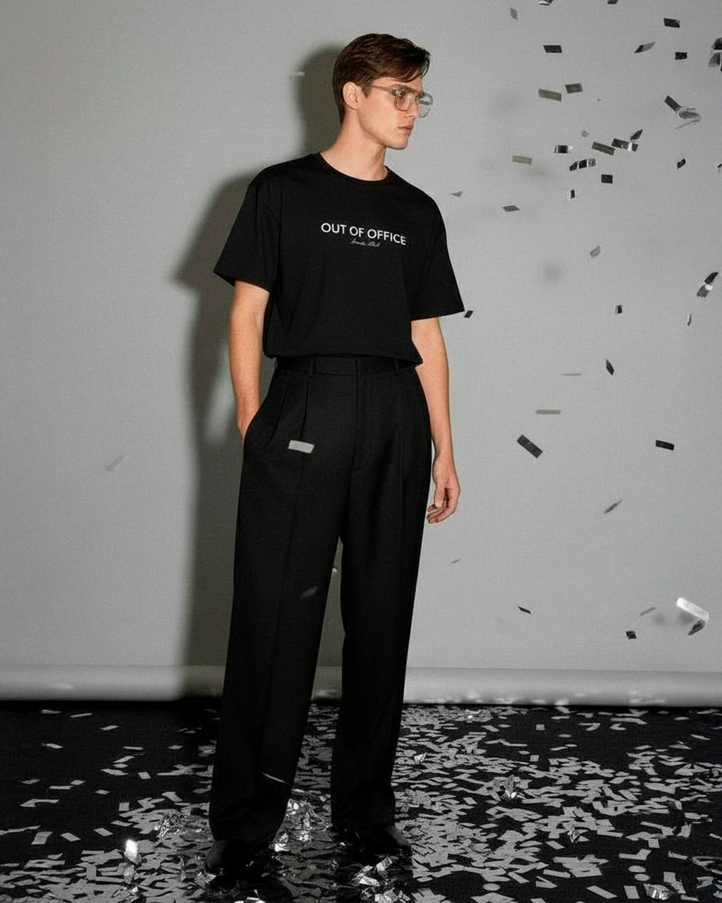 Футболка Out of Office черная