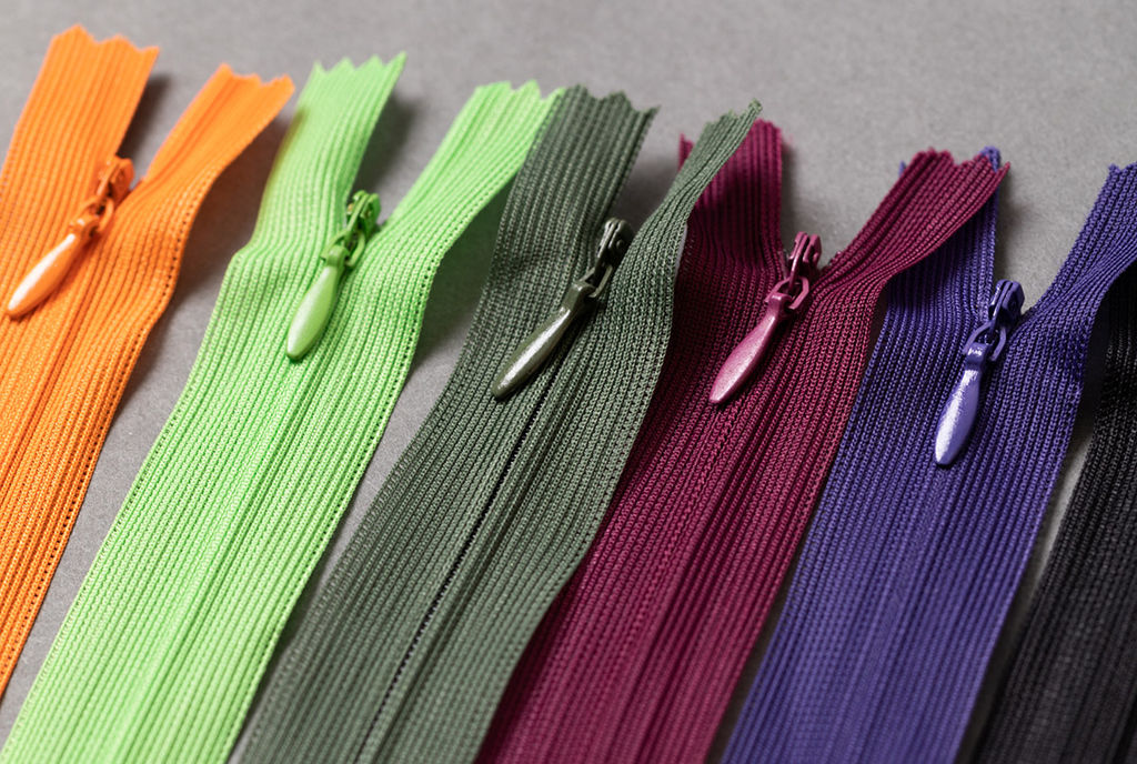 Молния Спираль н/р потайная т.3 Gamma G013P 50 см потайная пластик 10 шт