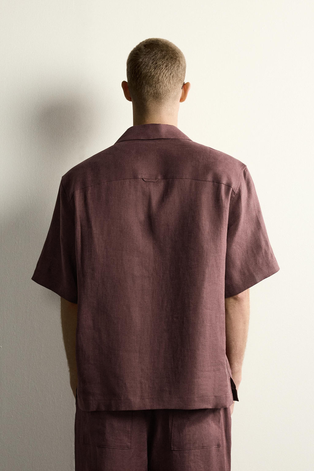 CAMISA RELAXED FIT 100% LINO / Burdeos