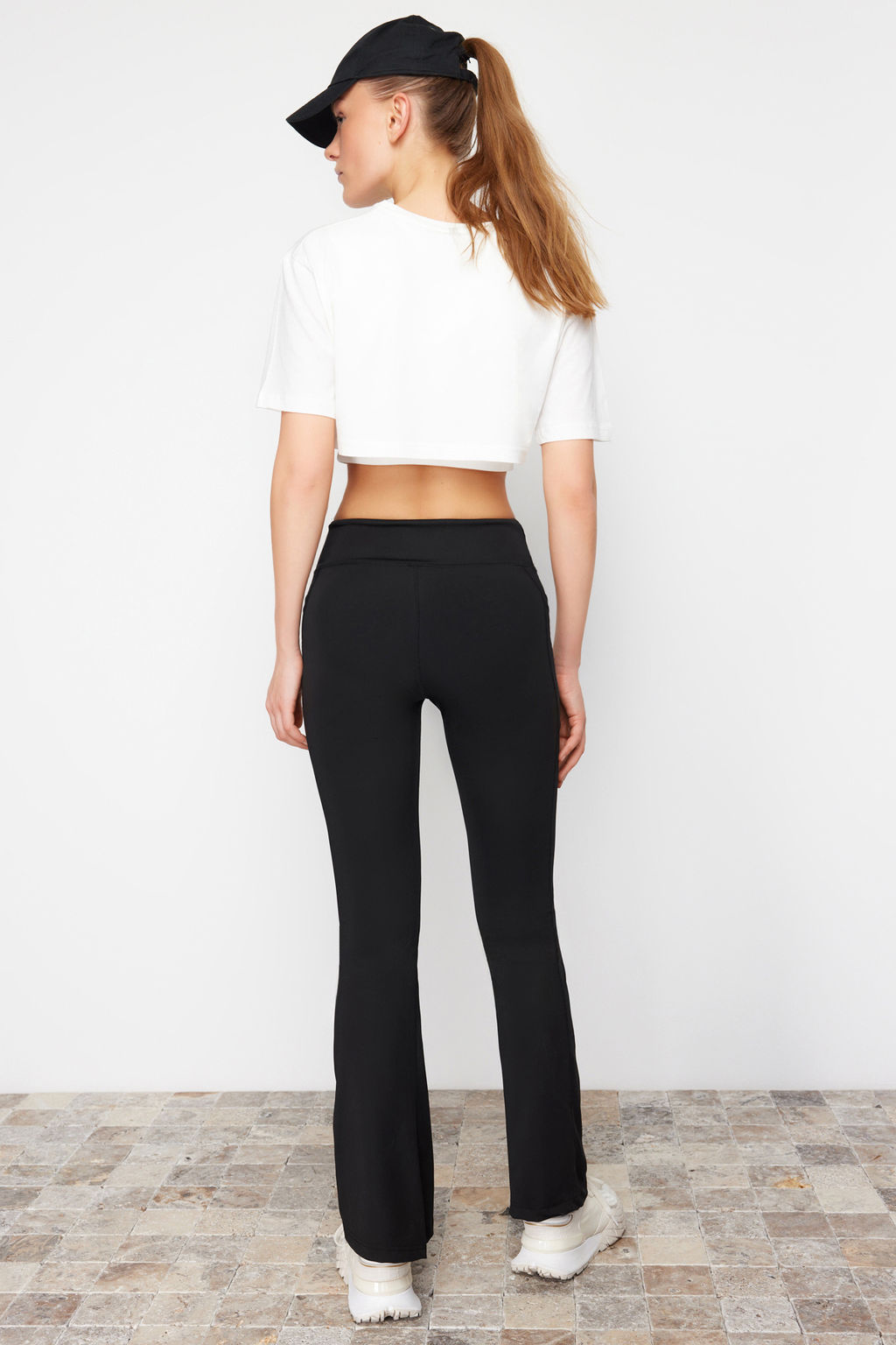 Siyah Scuba/Dalg?c Kumas Rahat Kesim Ispanyol Paca Orme Spor Esofman Alt? THMSS24EA00000