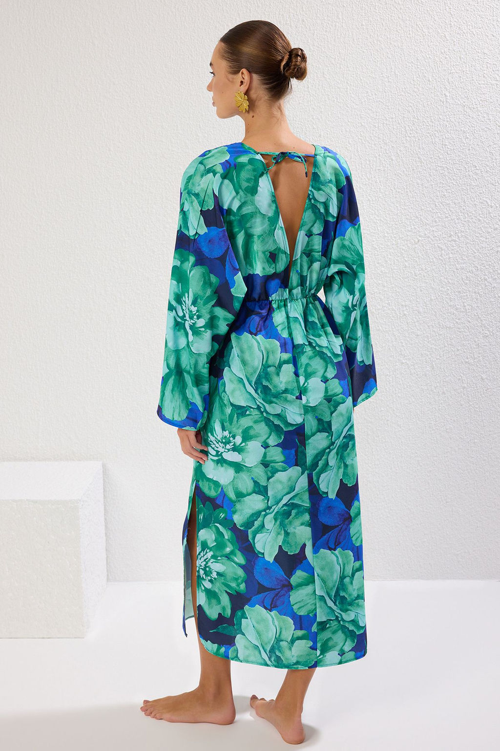 Cicek Desenli Dokuma Y?rtmacl? Maxi Plaj Elbise TBESS25EL00037 - Trendyolmilla фото 5