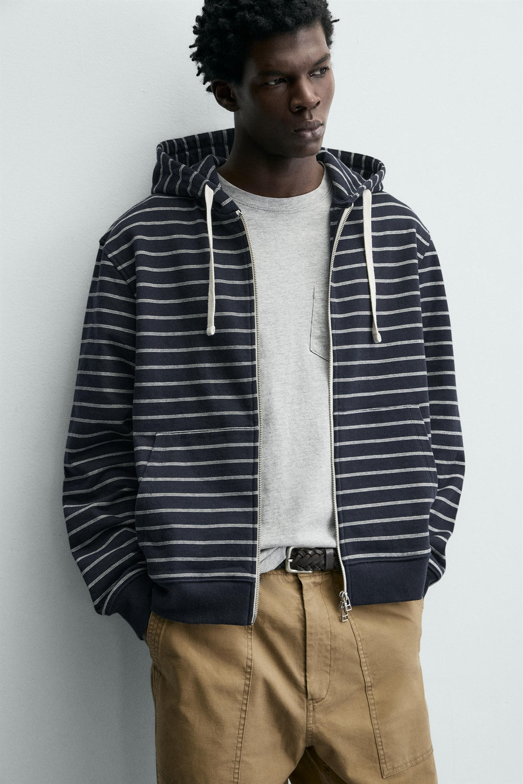 SUDADERA RAYAS CAPUCHA / Marino / Blanco - Zara фото 5