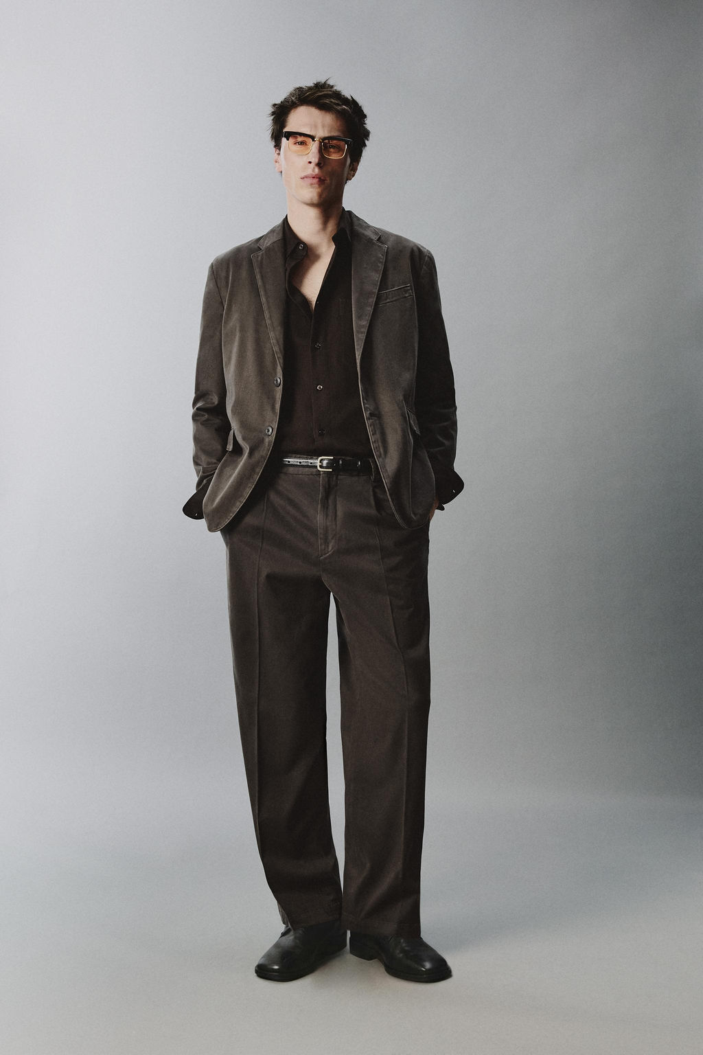 WASHED-EFFECT SUIT TROUSERS - Zara фото 10