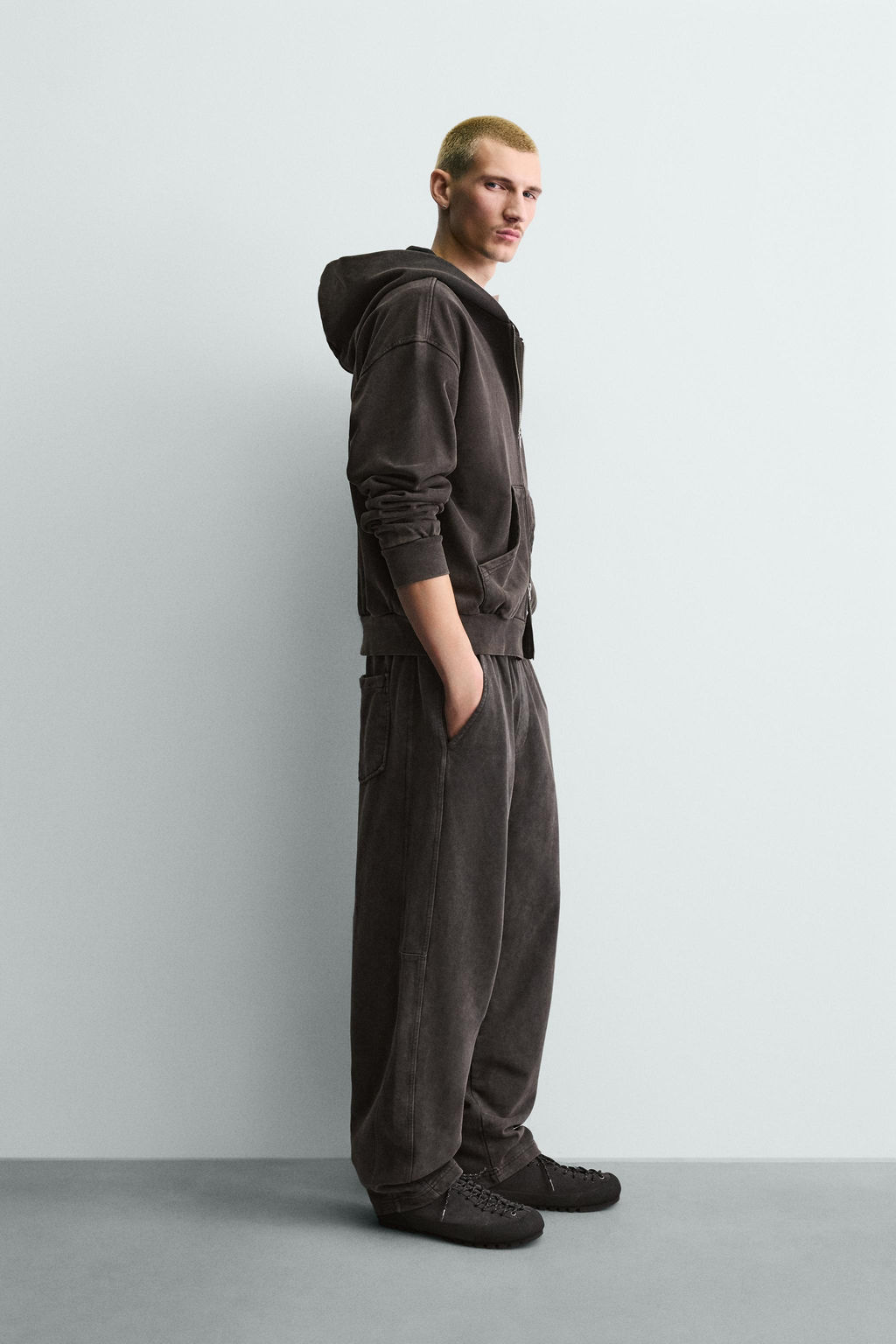WASHED BALLOON FIT JOGGER TROUSERS - Zara фото 4