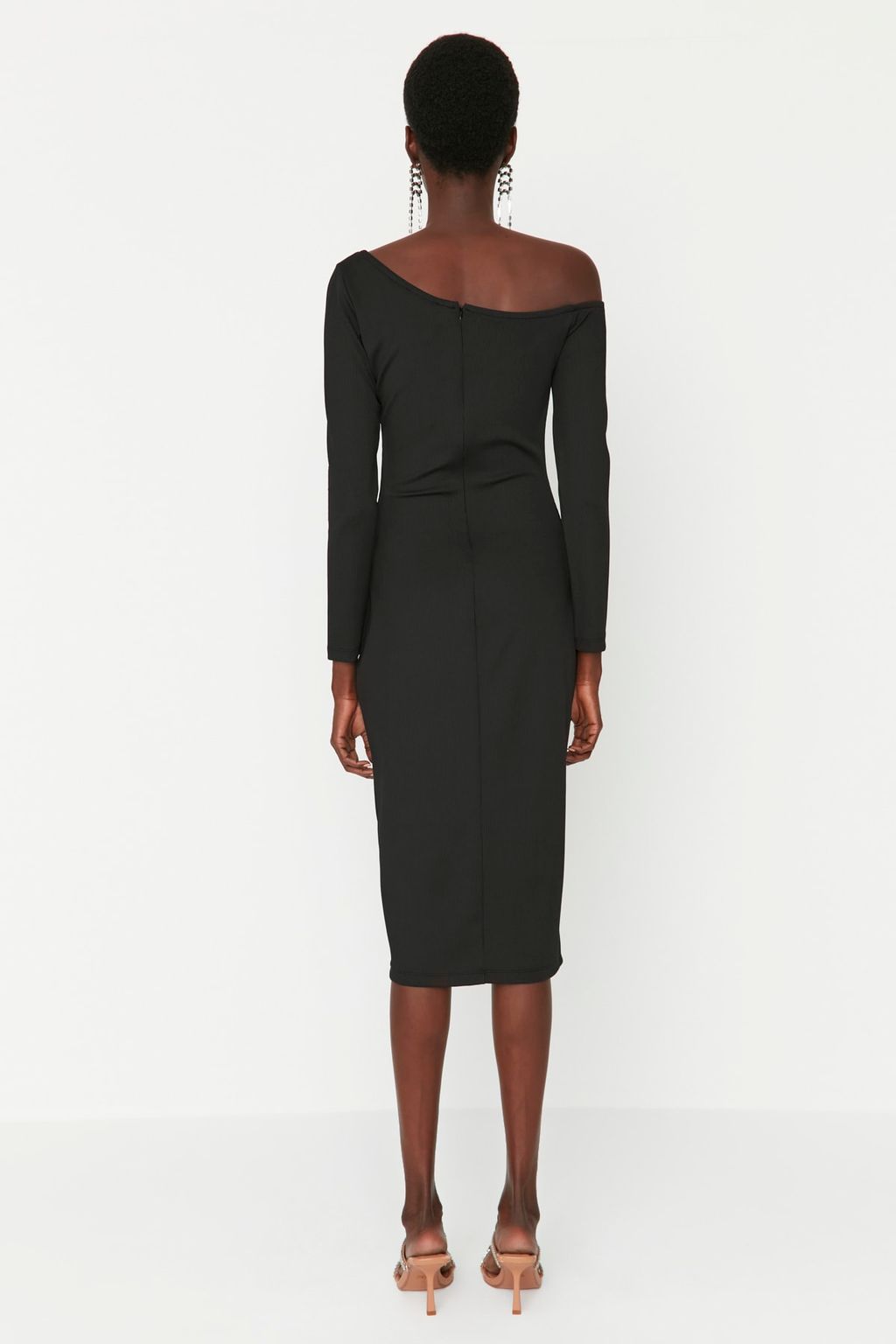 Siyah Tas Dugme Detayl? Orme S?k Abiye Elbise TPRAW23EL00268 - Trendyolmilla фото 5