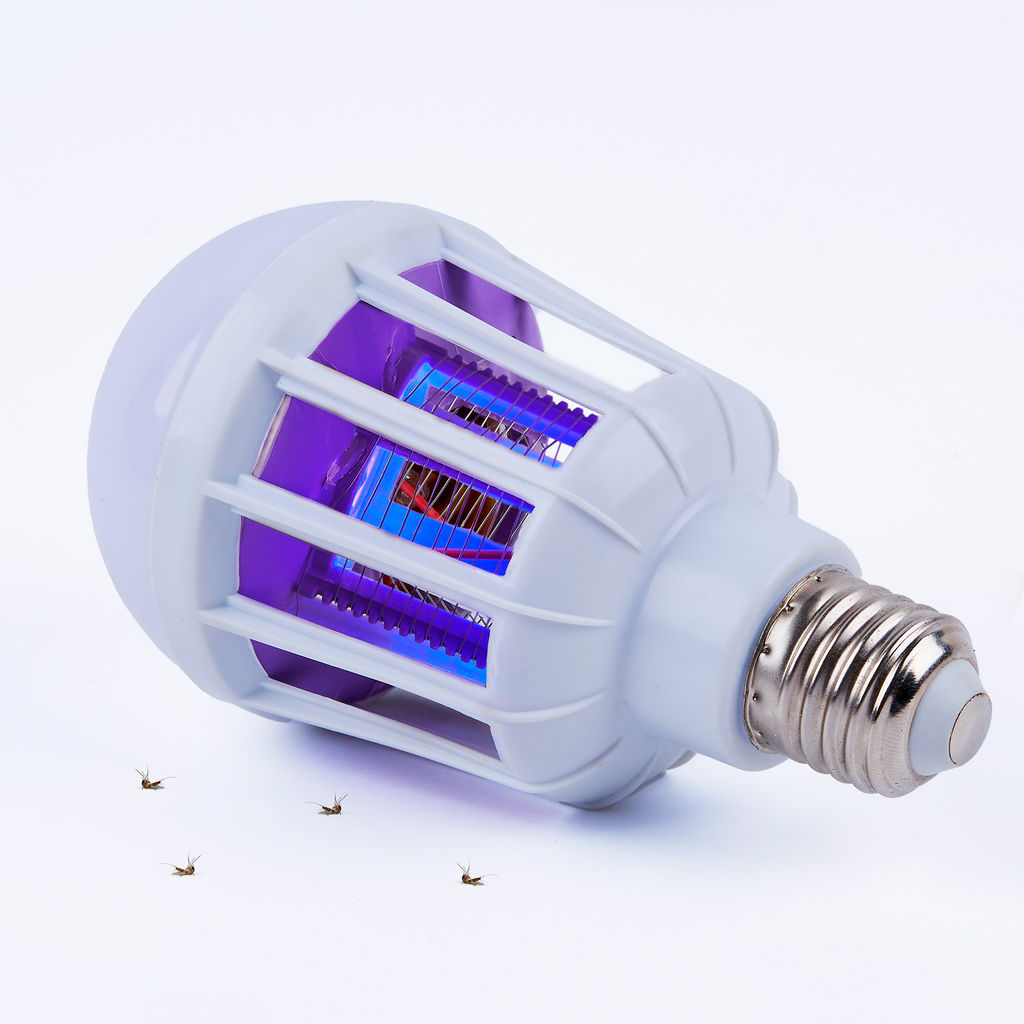 LED-А75-10W/6500К/E27/FR/MKL Лампа-ловушка светодиодная для летающих насекомых, матовая. 2 режима: 6500K+UV и UV. TM Volpe