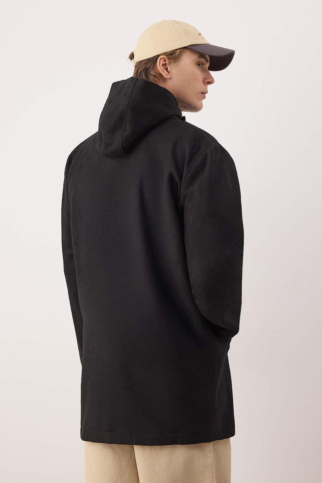 Siyah Oversize Erkek Kaban TMNAW26KB00002 - Trendyolmilla фото 2