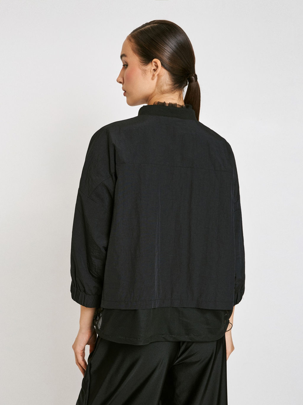 31201000001 Куртка жен. Vikimi черный - Infinity Lingerie фото 4