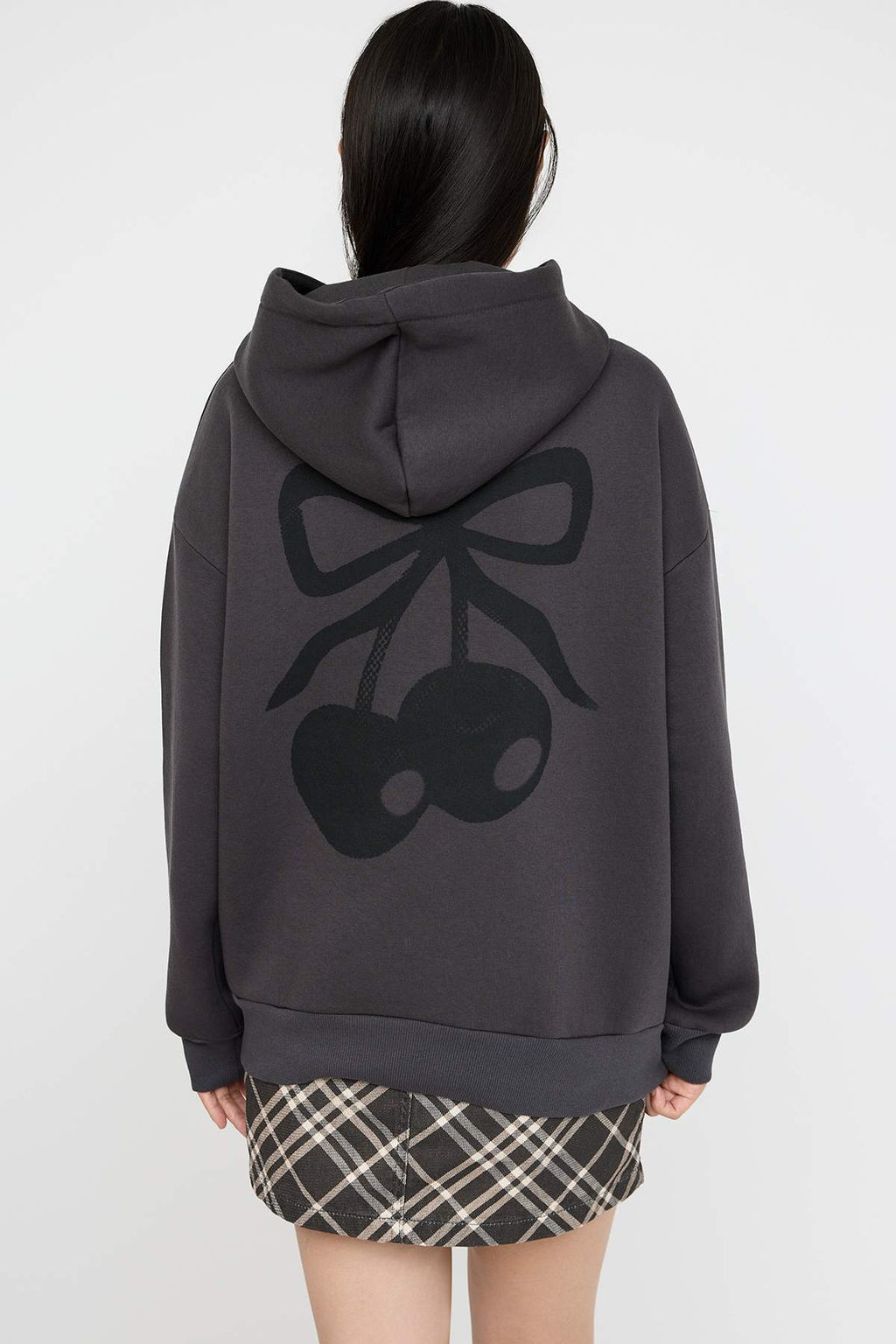 Teen Antrasit Oversize/Genis Kal?p Kiraz S?rt Bask?l? Ici Polarl? Orme Sweatshirt TWOAW26SW00019 - Trendyolmilla фото 4