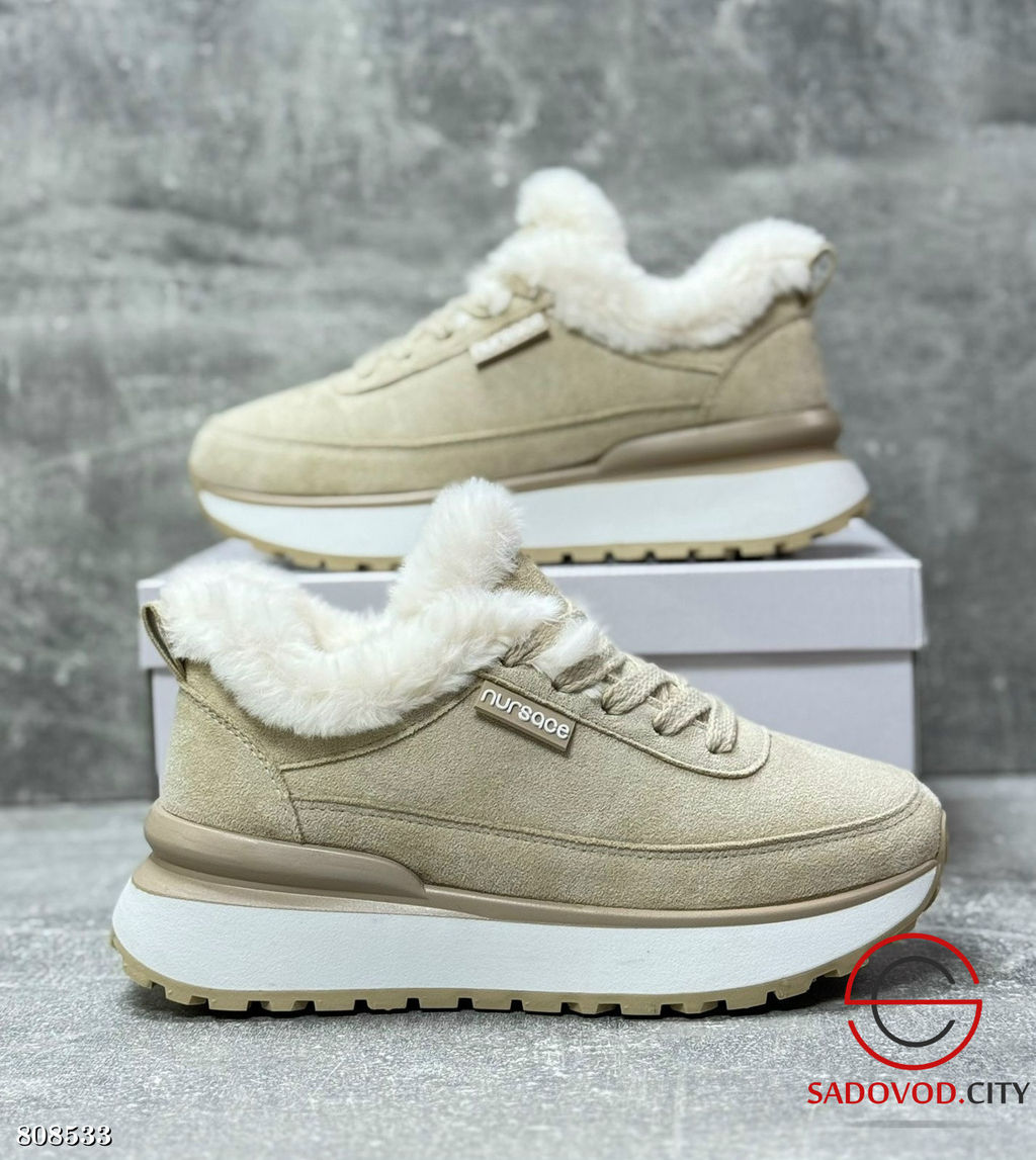 Женские кроссовки с натуральным мехом