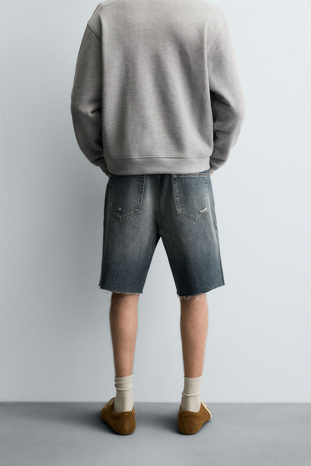 RIPPED DENIM BERMUDA SHORTS - Zara фото 3