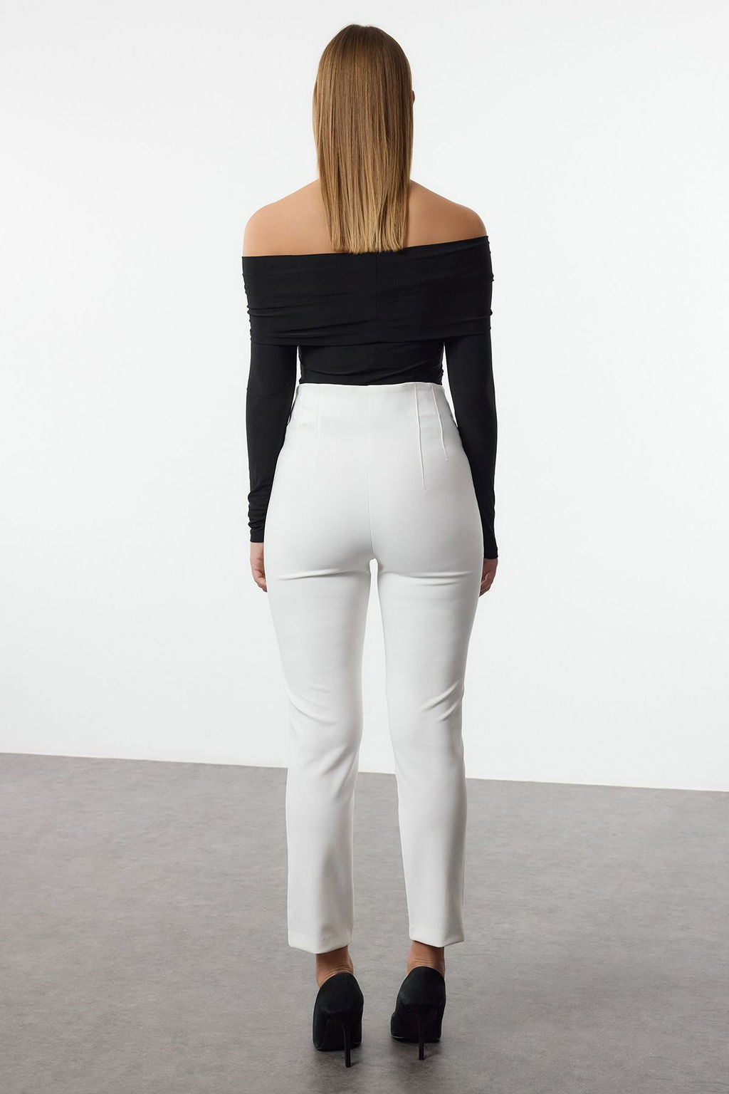 Beyaz Cigarette Kal?p Pensli Yuksek Bel Bilek Boy Dokuma Kumas Pantolon TWOSS20PL0515