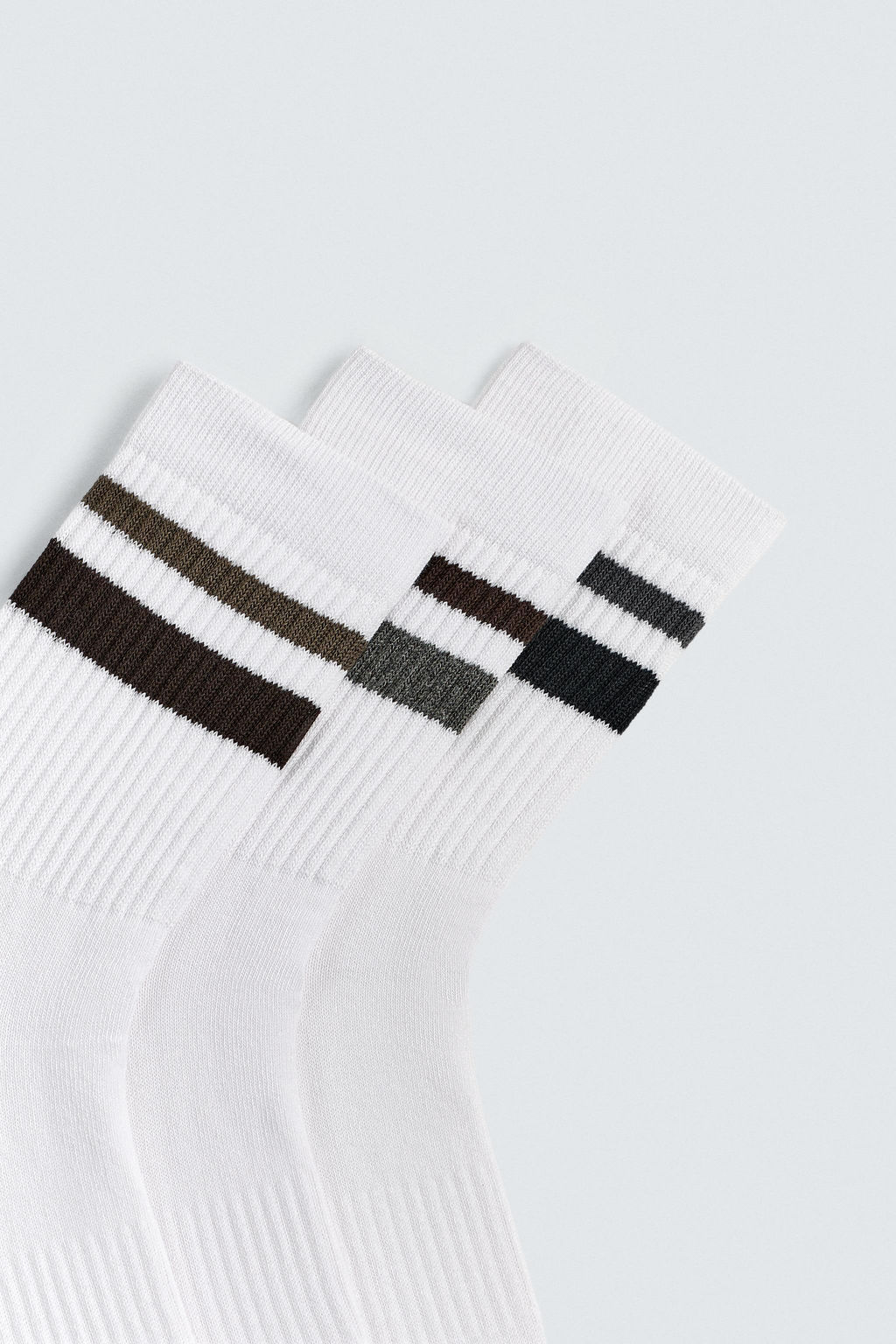 THREE-PACK OF STRIPED SOCKS - Zara фото 3