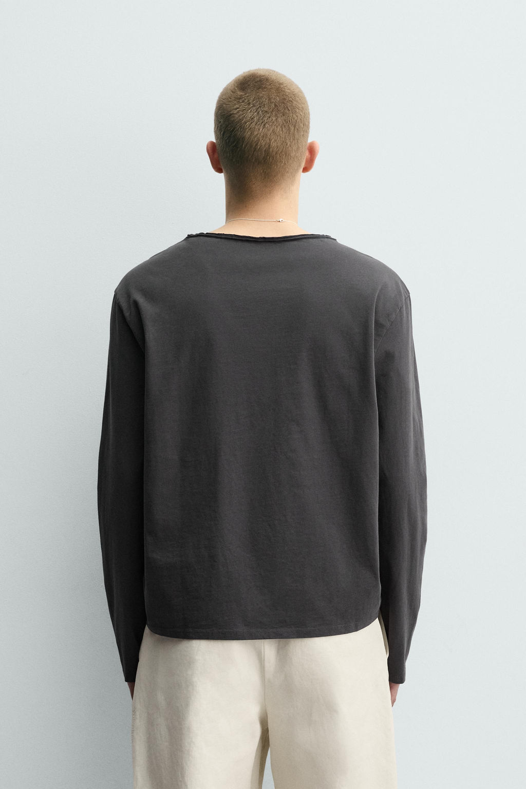 CAMISETA CUELLO PANADERO IRREGULAR / Gris / Azul - Zara фото 3