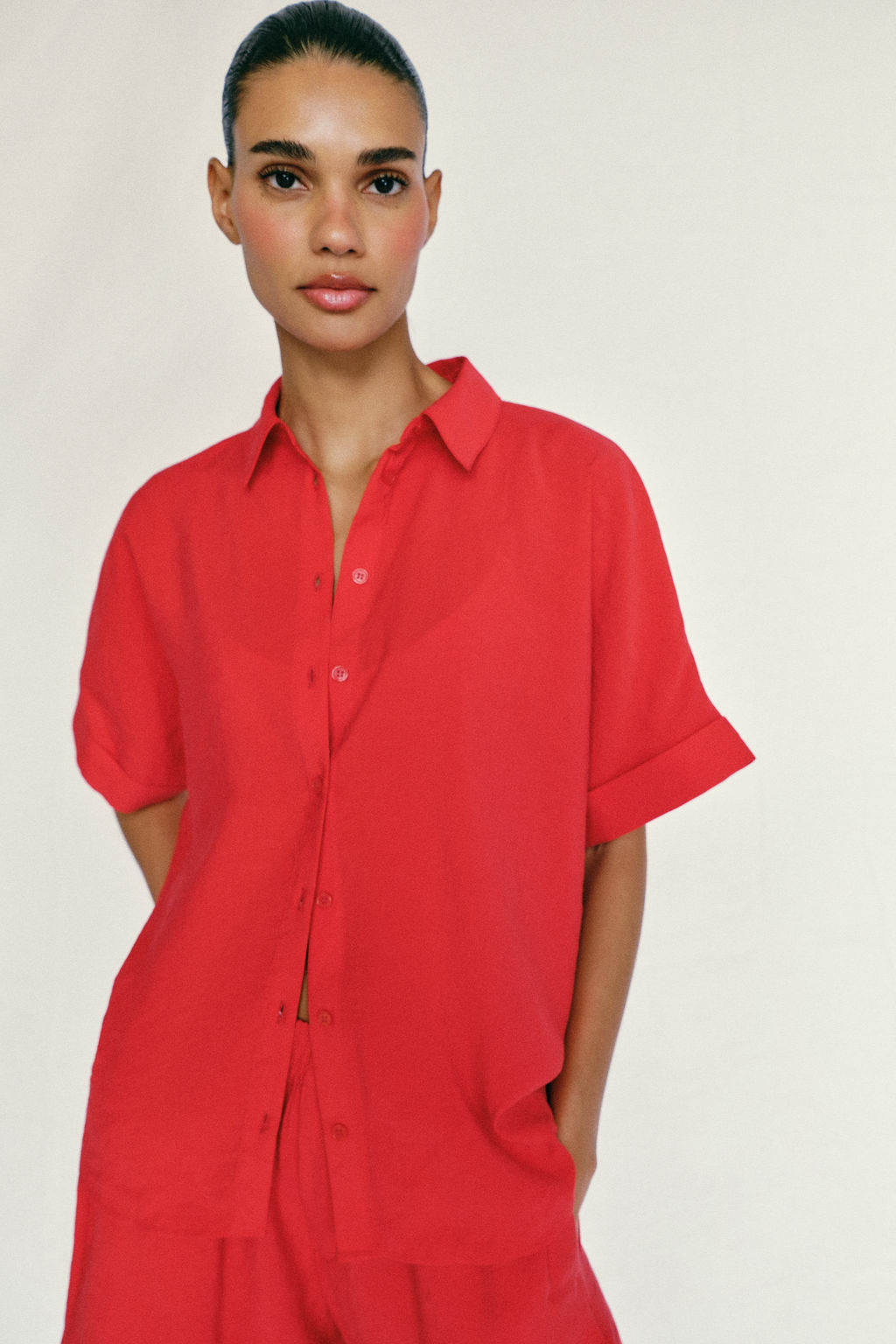CAMISA FLUIDA MANGA CORTA / Rojo