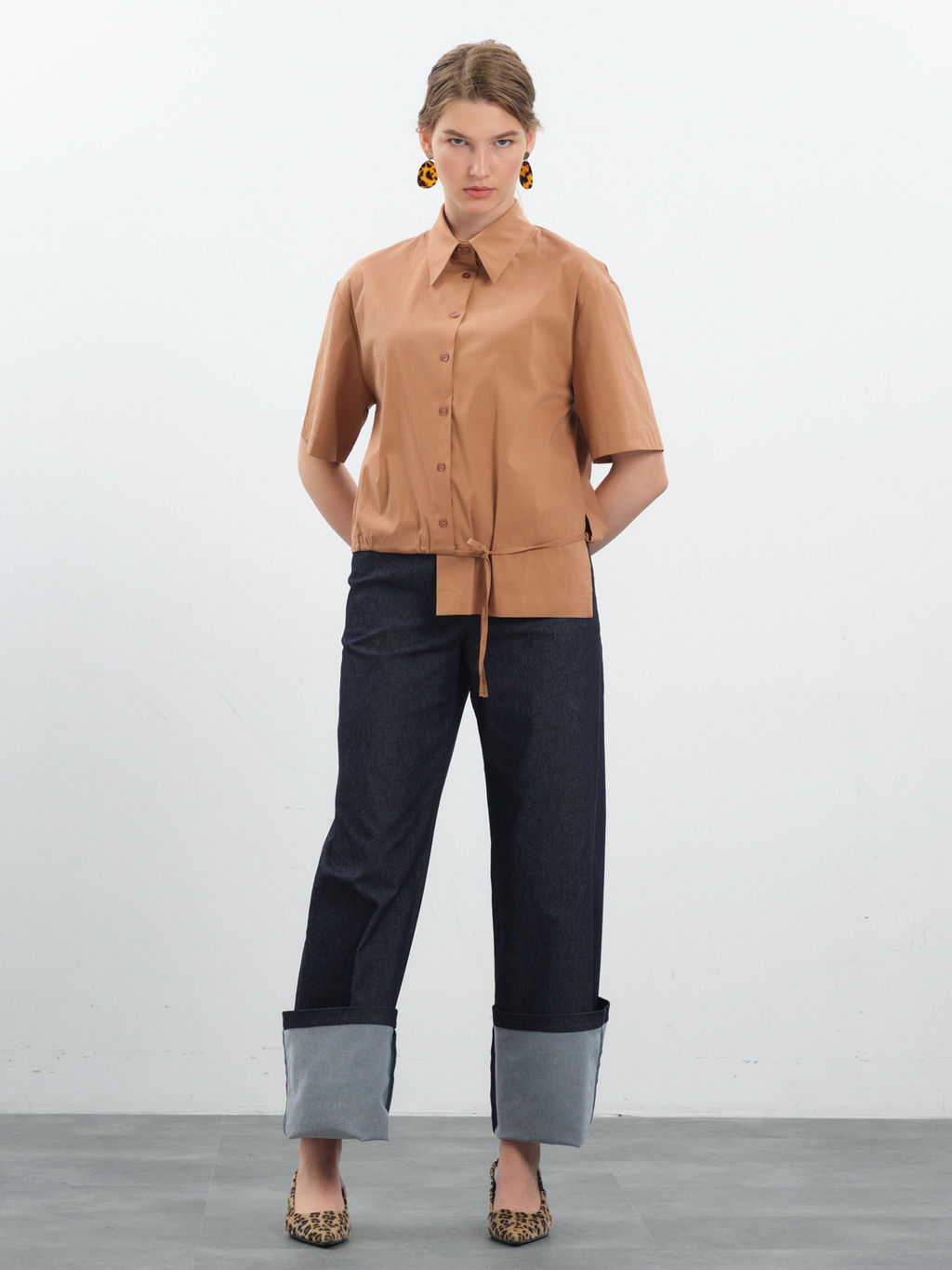 Темно-синие брюки из денима virele