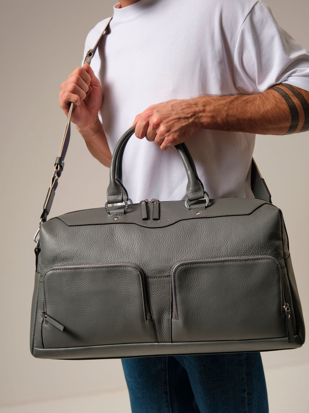 Сумка дорожная Azaro 8042 хромо