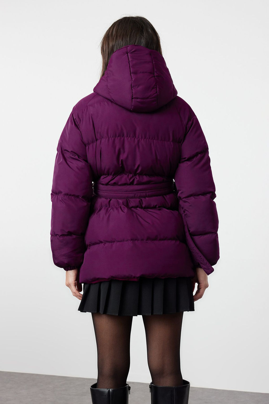 TRENDYOLMILLA Siyah Regular Kapusonlu Kemerli Su Itici Sisme Mont TWOAW23MO00188 фото 5