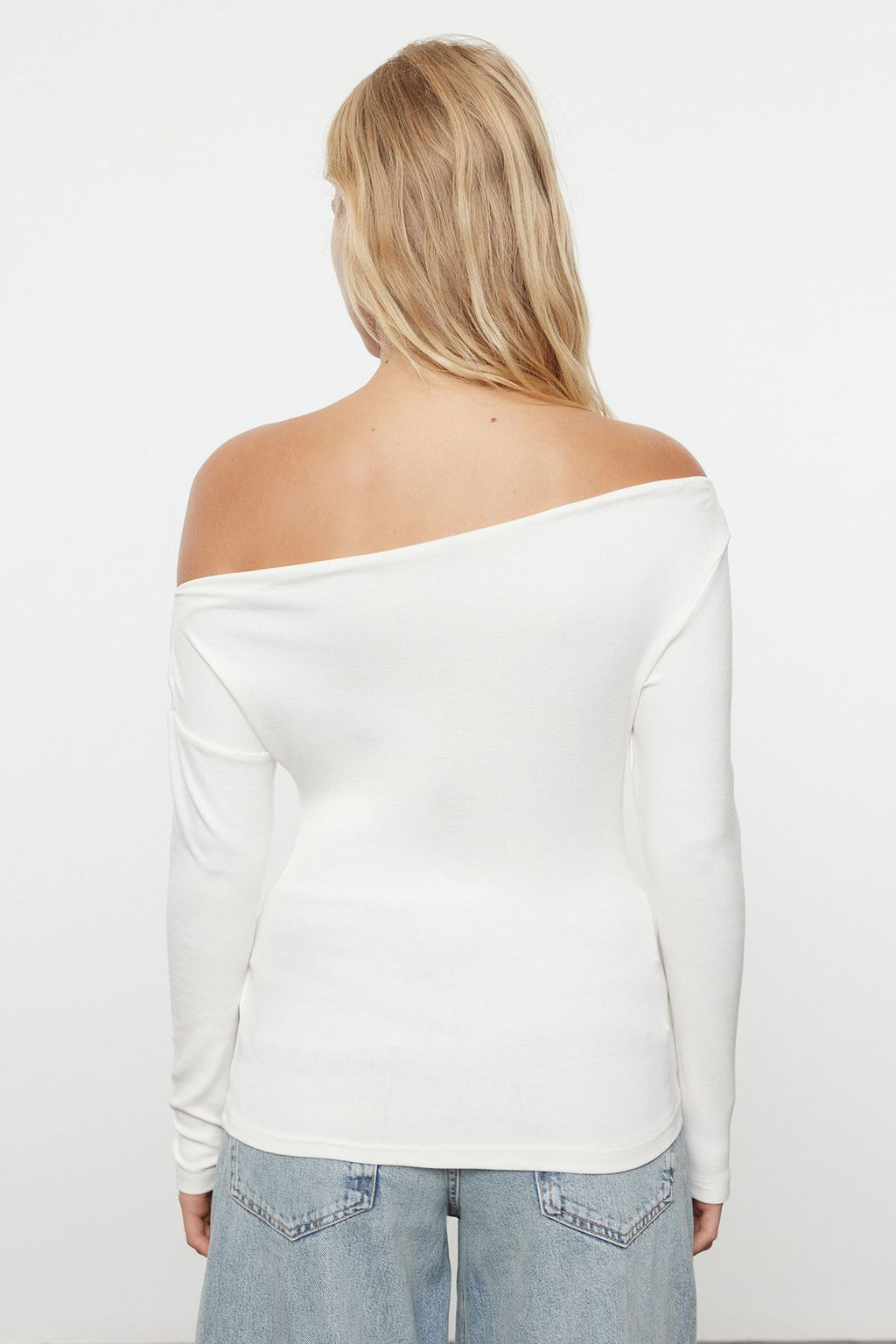 Lacivert Cizgili-Ekru Soft Touch/Yumusak Kumasl? Vucuda Oturan Esnek Orme Bluz TWOAW25BZ00063 - Trendyolmilla фото 5