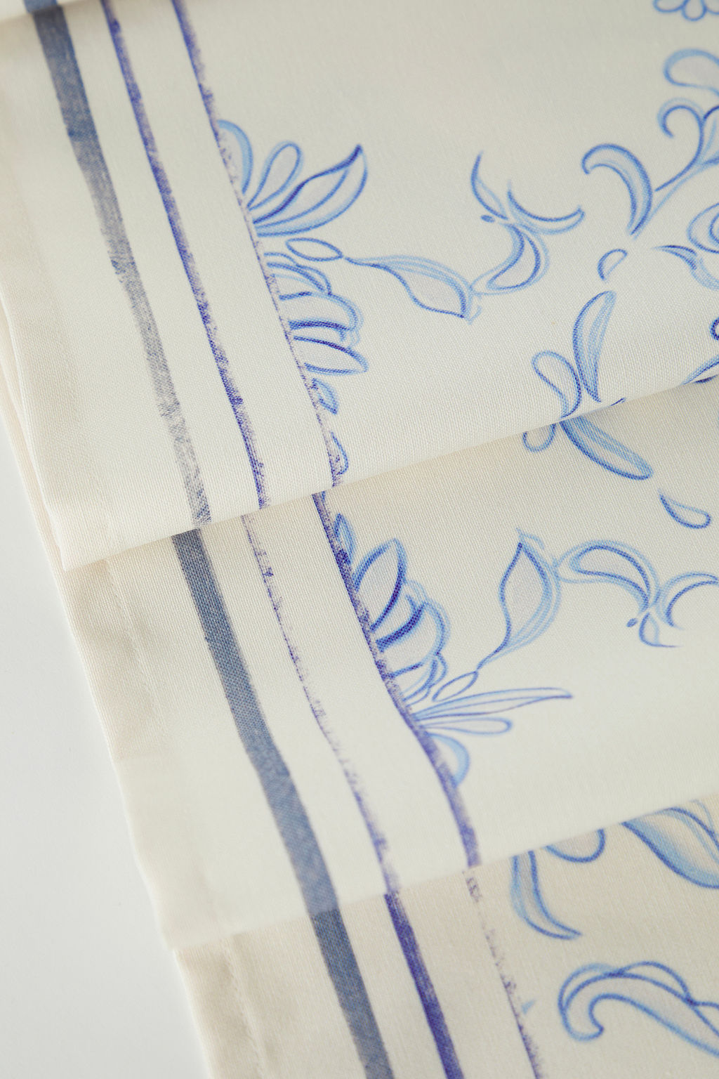 Trendyolmilla Home Beyaz-Mavi Desenli Runner 40x140cm TPHSS25RUN00007  фото 3