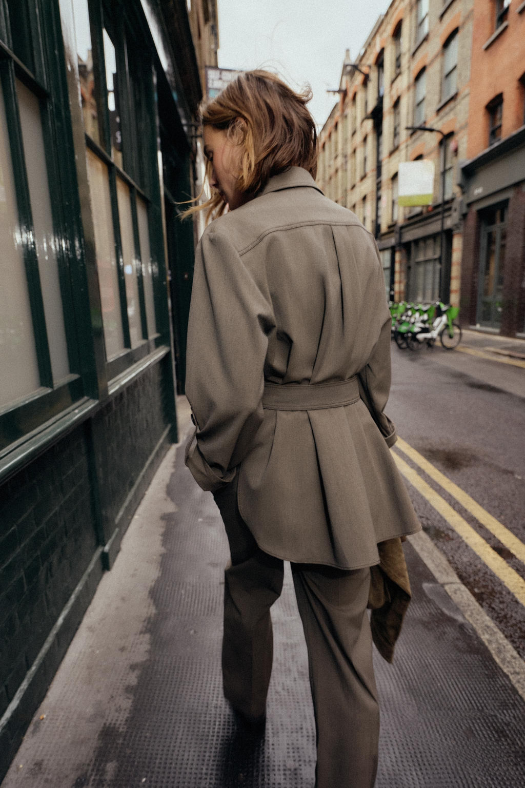 ROLL-UP SLEEVE SHIRT WITH BELT - Zara фото 4