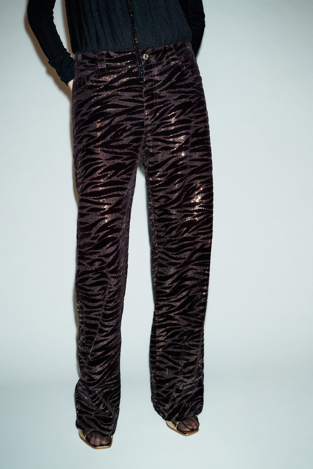 SEQUINNED VELVET TROUSERS - Zara фото 2