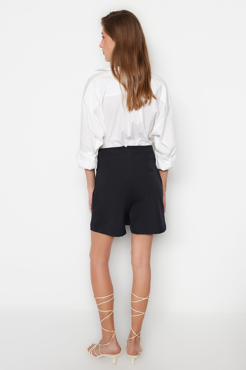 TRENDYOLMILLA Siyah Fermuar Detayl? Dokuma Sort Etek TWOSS20SR0139 фото 5