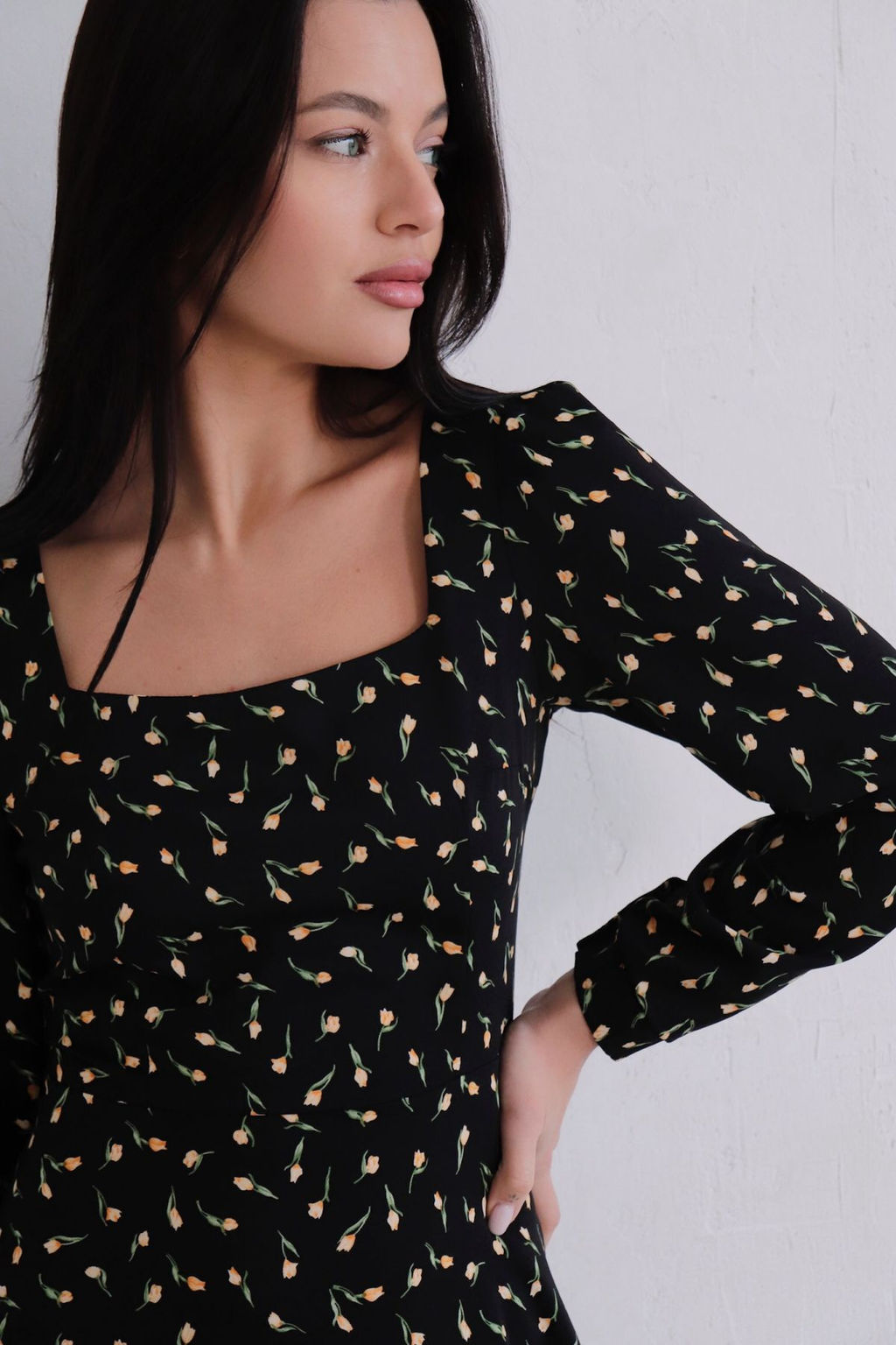 Платье с вырезом каре чёрное в цветок - Martichelli фото 5
