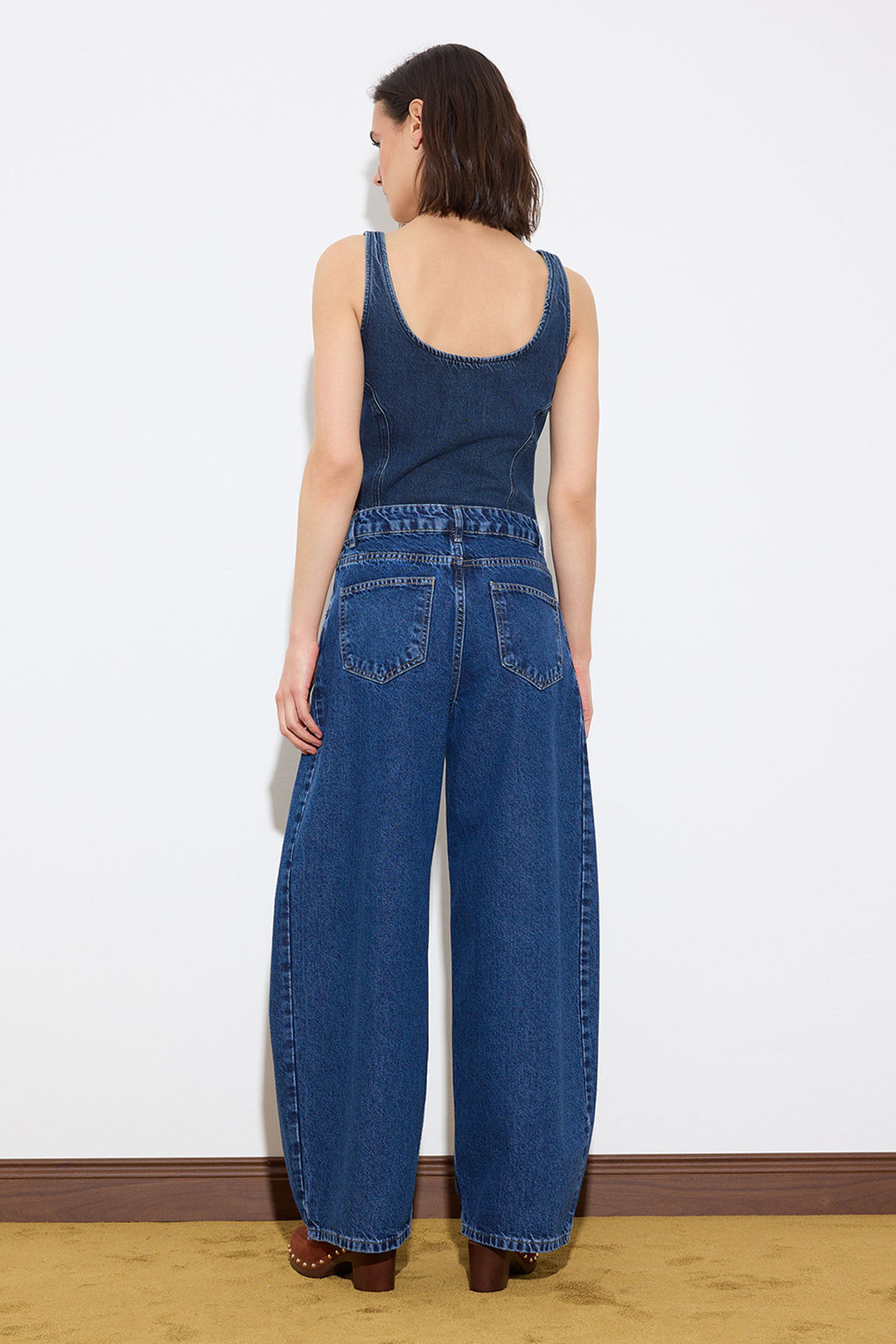 Mavi DOKUMLU Tencel Kar?s?ml? Dikis Detayl? Yuksek Bel Baggy Jeans TWOSS26JE00008 - Trendyolmilla фото 6