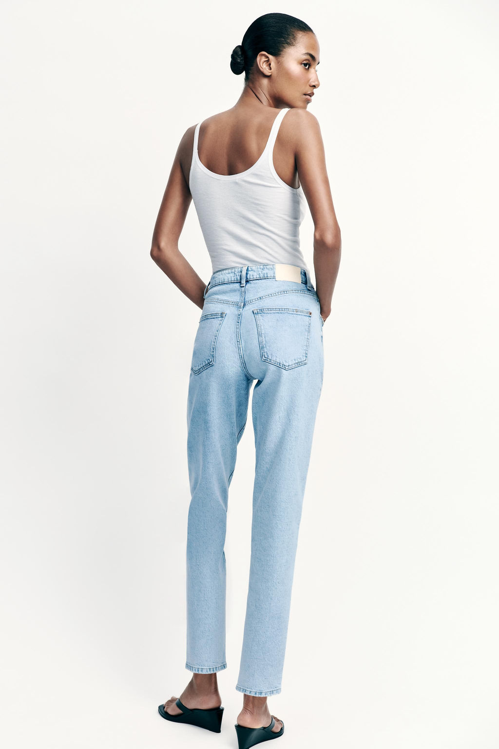 JEANS Z.01 MOM FIT TIRO ALTO / Azul claro - Zara фото 17