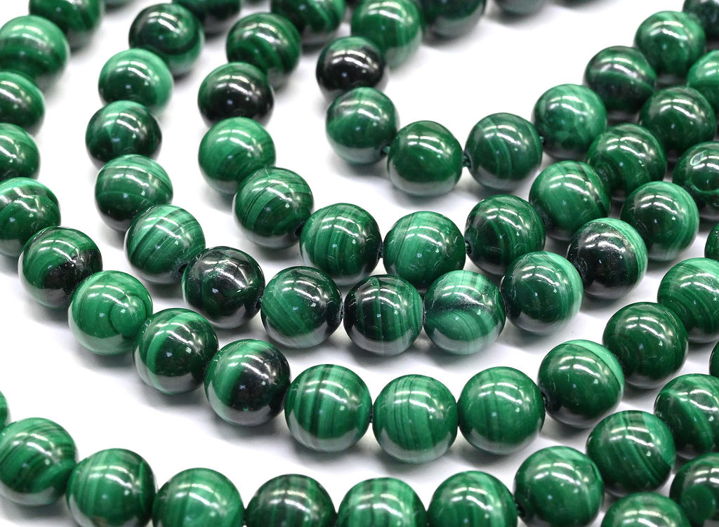 Малахит натуральный шарик 6мм, 39,5см, 63 бусины Радуга камня