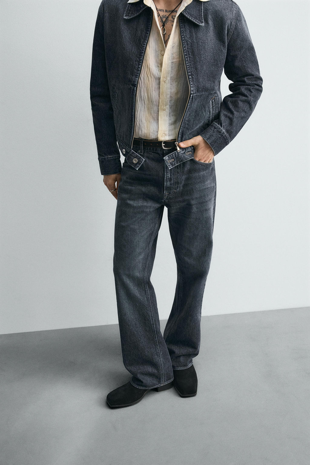 FLARE FIT JEANS LIMITED EDITION