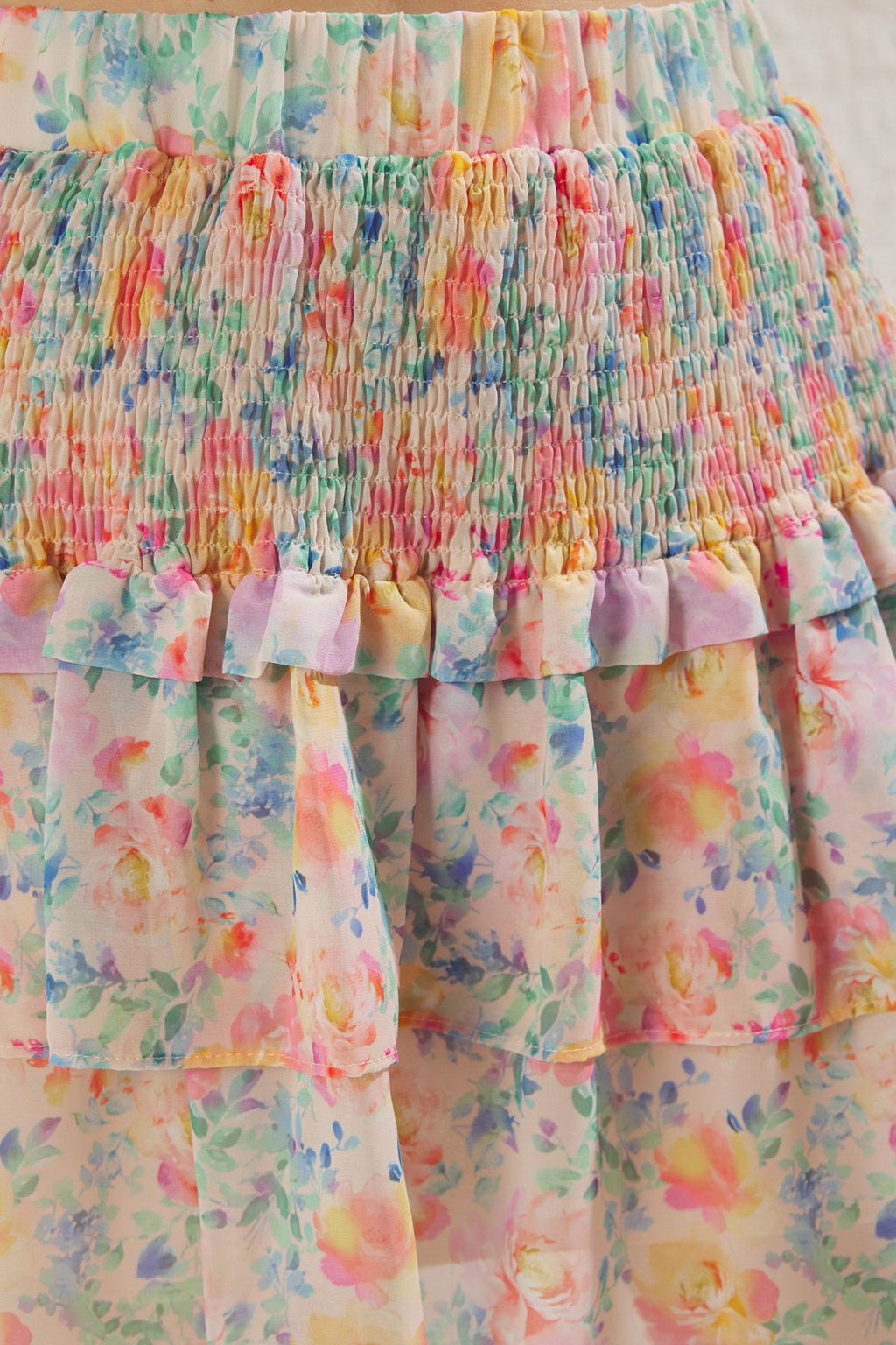 TRENDYOLMILLA Cok Renkli Cicek Desenli F?rf?rl? Mini Boy Dokuma Sifon Etek TWOSS25ET00103 фото 4