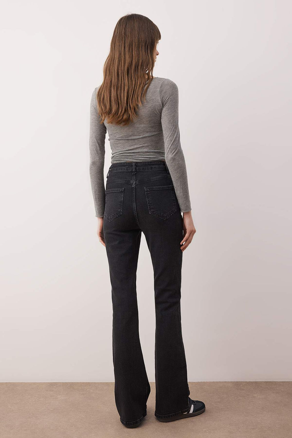 TRENDYOLMILLA Ac?k Mavi Normal Bel Flare Jeans TWOAW25JE00096  фото 17