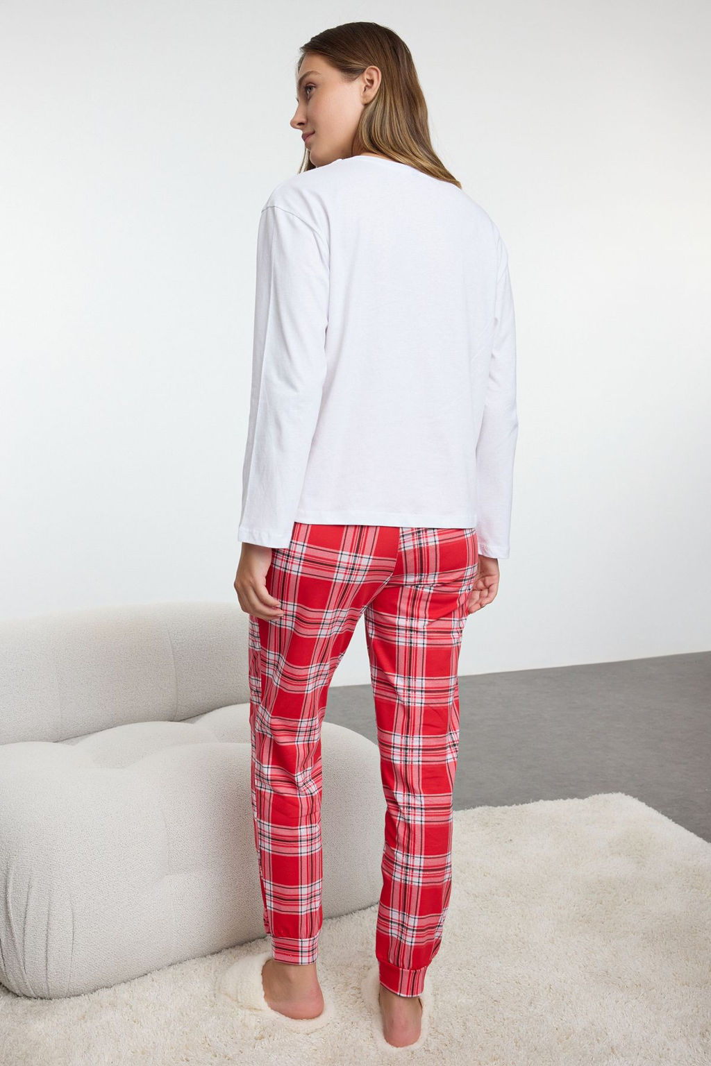 Trendyolmilla Beyaz-Cok Renkli %100 Pamuklu K?s Temal? Ekoseli Orme Pijama Tak?m? THMAW25PT00121  фото 6