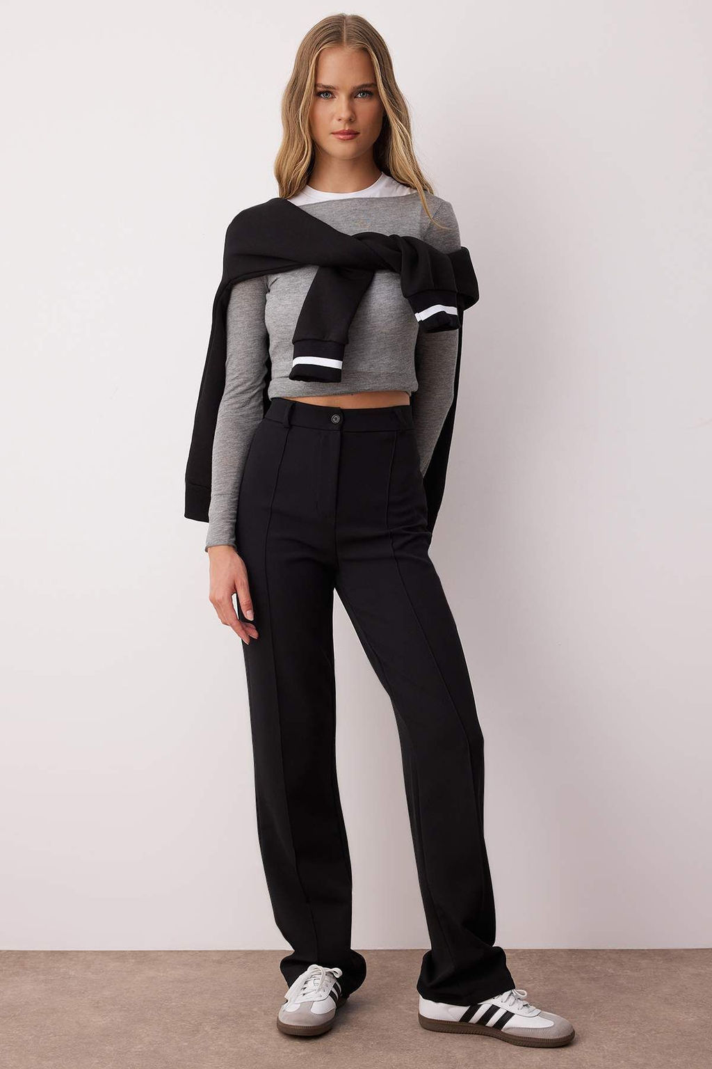 Siyah Kal?n Esnek Kumas Straight/Duz Kesim Yuksek Bel Nervur Dikisli Pantolon TWOAW26PL00027