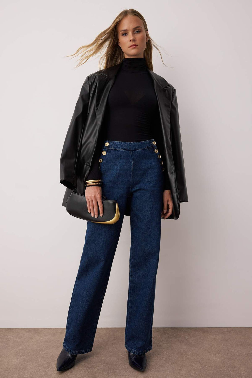 Koyu Mavi Dugme Detayl? Yuksek Bel Wide Leg Jeans TWOAW26JE00039