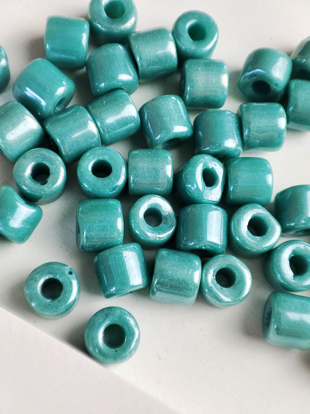 Бусины 5,5-4,5мм, микс (по 50шт в пакете, 8 цветов)